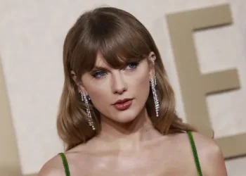 Warna Oranye dan Album Terbaru Taylor Swift, Apa Kaitan Keduanya?