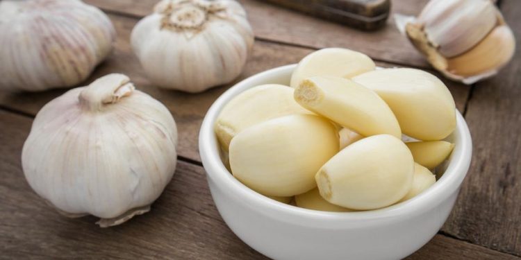 Air Rebusan Bawang Putih dan 7 Khasiatnya yang Perlu Diketahui
