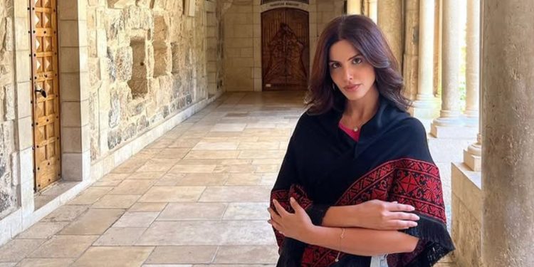 Miss Palestina Ikut Berkompetisi di Miss Universe untuk Pertama Kali