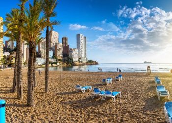 Wisata Pantai di Spanyol Ditutup Akibat Ditemukannya Siput Berbisa