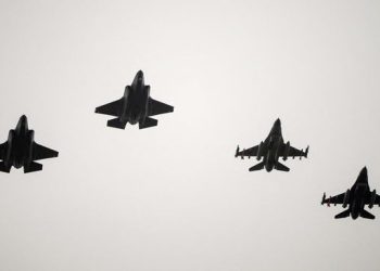 Jet Tempur F-35 Jatuh dan Meledak di Kebun Kapas California