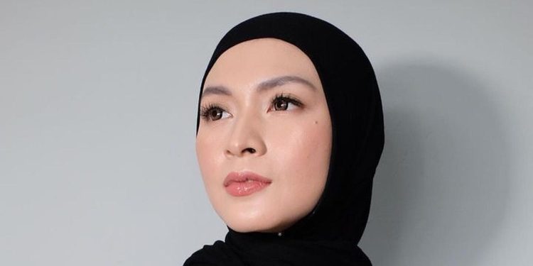 Donita Sembuh dari Kista Usai Umrah, Berikhtiar dengan Doa dan Air Zamzam