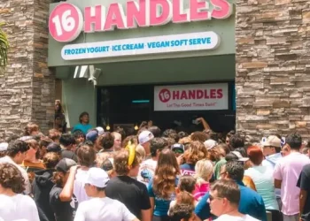 Modal Nekat, Pemuda Sukses Jadi CEO Frozen Yogurt dengan 40 Toko di New York