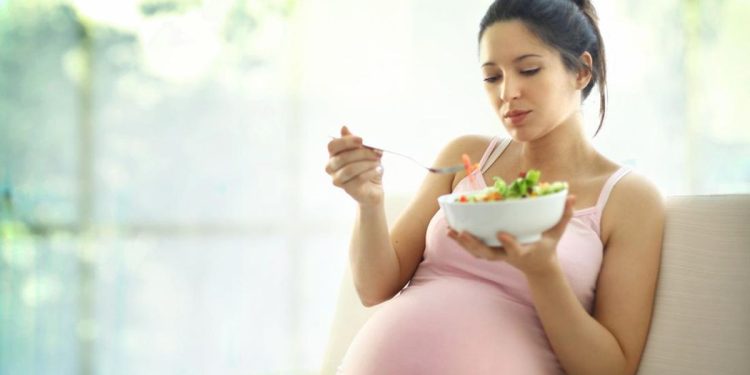 Ibu Hamil Sebaiknya Tidak Mengonsumsi 7 Minuman Ini Meski Enak