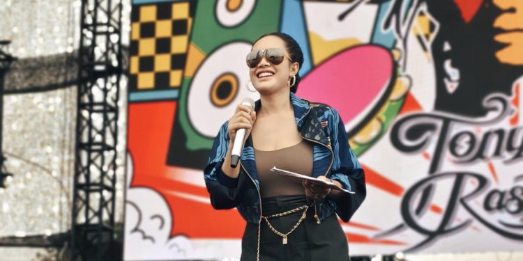 Lama Vakum, Shinta Bachir Jadi MC Festival Panggung Gembira Ria di Depan Ribuan Orang