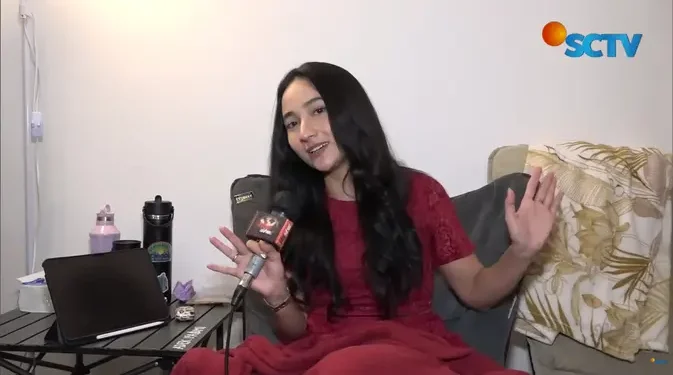 Bintang Sinetron Wanita Istimewa Spill Isi Tas untuk Syuting Berat 6 Kilogram