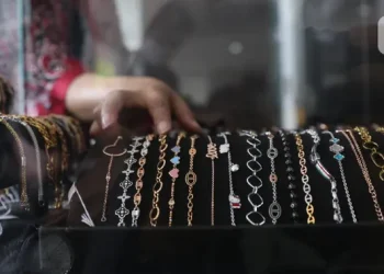 Harga Emas Perhiasan Hari Ini 7 Oktober 2025 Banyak Pilihan dan Laku Emas