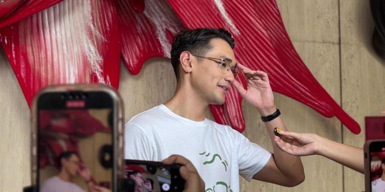 Afgan Kembali Membawa Suasana Sad Boy Lewat Lagu Kacamata