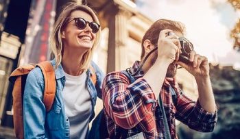 Negara Ini Wajibkan Turis AS Bayar Rp160 Juta untuk Masuk sebagai Balasan Trump