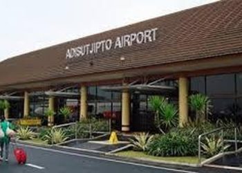 Pesawat Jatuh Saat Aerobatik, Pilot Pertama TNI Meninggal Dunia