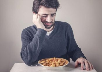 Lewat Makan Tidak Menurunkan Berat Badan, Justru Bisa Menyebabkan Penyakit Ini