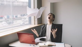 Pandangan Psikolog tentang Menjaga Kesehatan Mental di Tengah Ancaman PHK