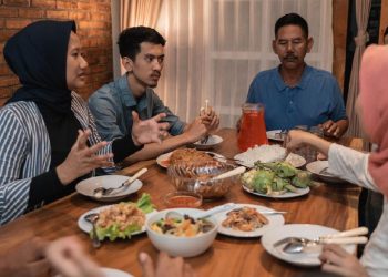 Mitos Tak Makan Malam untuk Menurunkan Berat Badan dan Fakta bagi Tubuh Anda