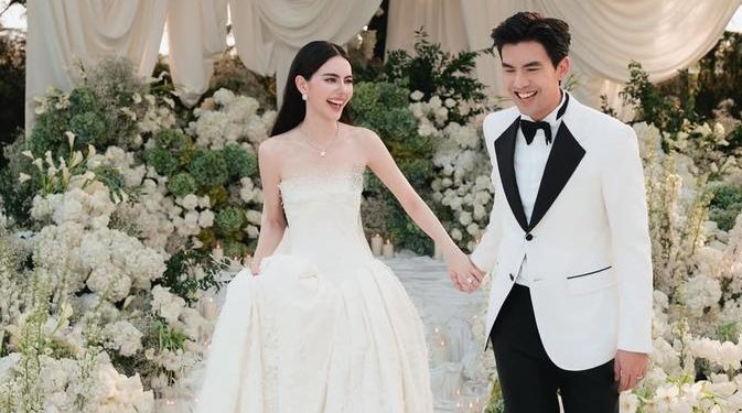 6 Potret Dekorasi Pernikahan Outdoor yang Memukau dan Menawan