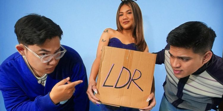 Ajayoner Ajak Safira Evani dan Vije Khant Rekam Lagu LDR Romantika Hubungan Berbeda Waktu