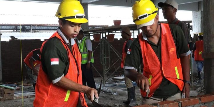 Ratusan Santri Pesantren Lirboyo Terima Pelatihan Konstruksi dari Kementerian PU