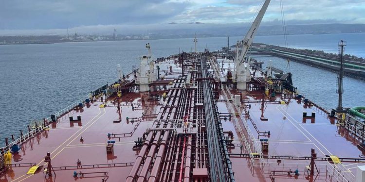 Pengapalan Perdana 1 Juta Barel Minyak Aljazair ke Indonesia oleh Pertamina Internasional EP 2025