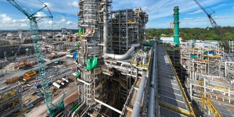 Kilang RDMP Balikpapan Beroperasi, Indonesia Hemat Devisa Rp 60 Triliun per Tahun