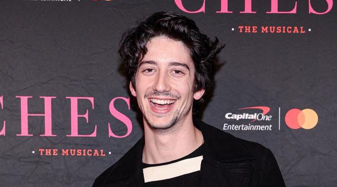 Milo Manheim dan Teagan Croft Jadi Bintang Film Live Action Tangled