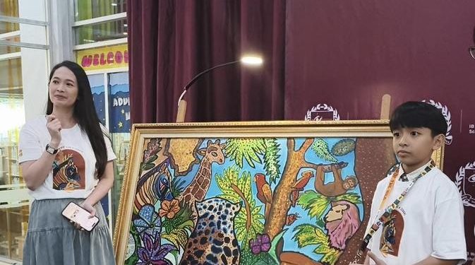 Caleb Putra Verlita Evelyn Suarakan Perlindungan Satwa Langka Melalui Seni Lukis