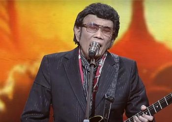 Rhoma Irama Apresiasi Indosiar Pilih Pohon Asli di HUT ke-31 daripada Karangan Bunga