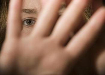 Ciri-ciri Perilaku Grooming yang Perlu Diwaspadai Orang Tua