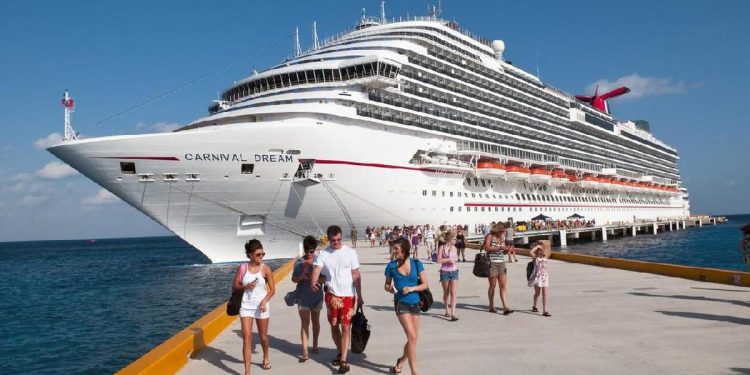 Lombok Disinggahi 25 Kapal Pesiar pada 2026 dengan Fasilitas Minim