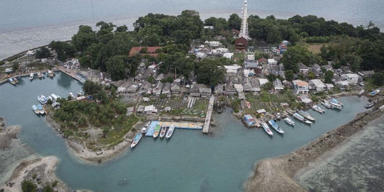 Long Weekend Isra Mi’raj 2000an Wisatawan di Kepulauan Seribu