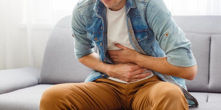 Masalah Lambung yang Muncul di Musim Hujan Selain Flu