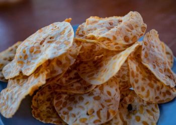 10 Oleh-oleh Khas Bandung Tahan Lama untuk Perjalanan Jauh