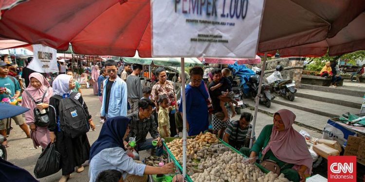 Denyut Nadi Pusat Pempek di Sungai Musi
