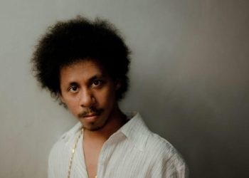 Lirik Iqro Trending 3 Refleksi Diri dan Spiritualitas Manusia pada Tuhan