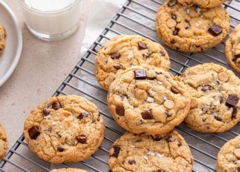 7 Makanan yang Harus Dihindari di Usia 40-an Agar Tetap Awet Muda